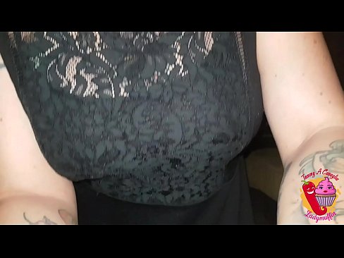 ❤️ Slutty ګامه خور هغه ته یو blowjob او هسپانوي ورکوي ❤️ ❌❤